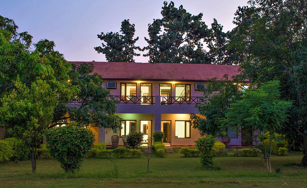 picture of serenity rooms with view of garden, resort in corbett near river